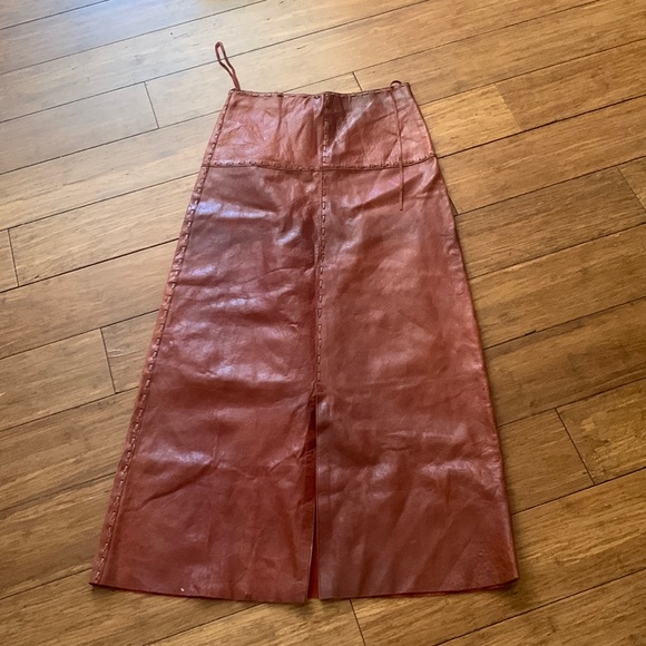 Kippys Coronado all leather skirt - Picture 2 of 4